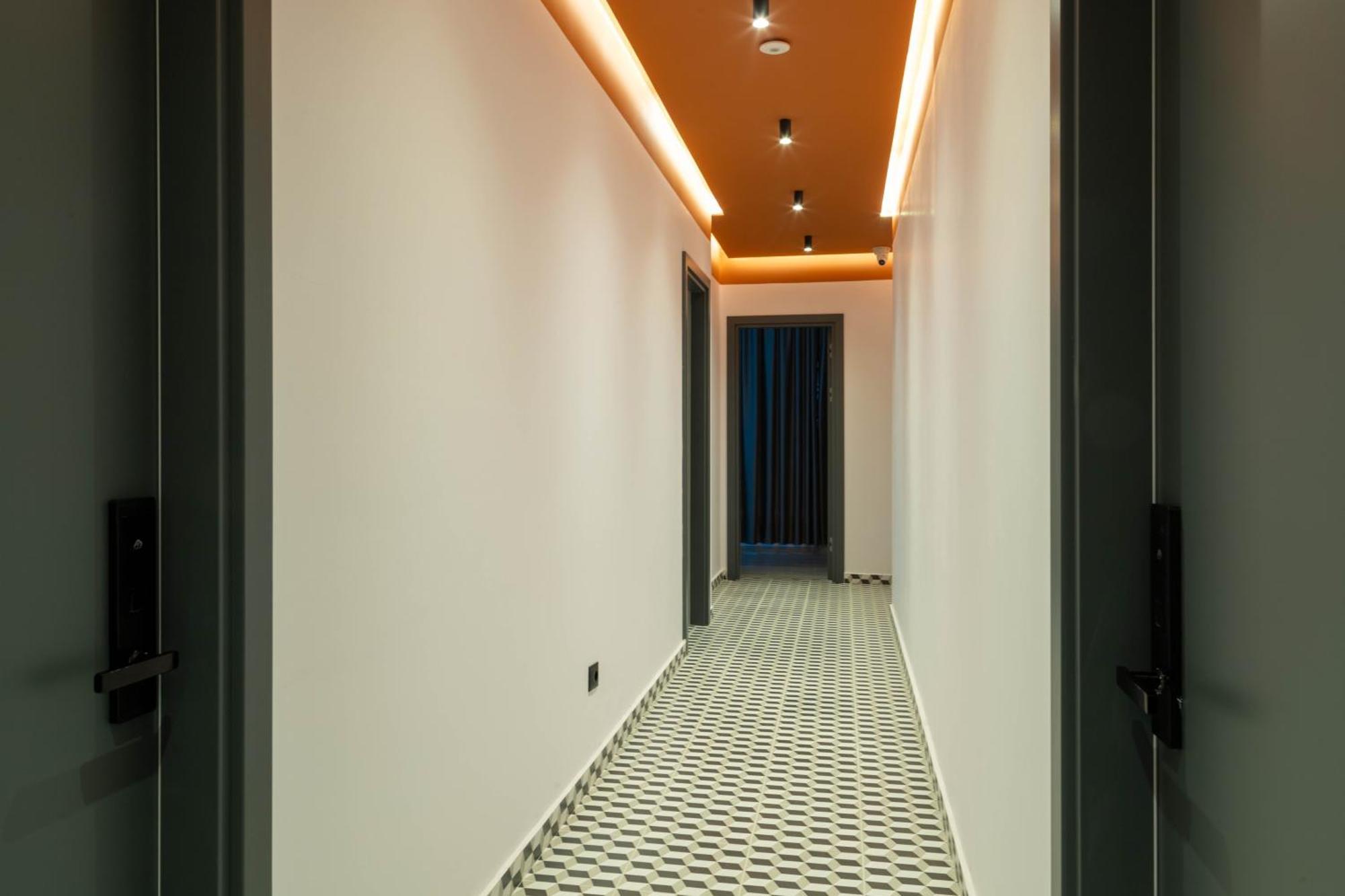 Amau Beach Rooms ドゥラス エクステリア 写真