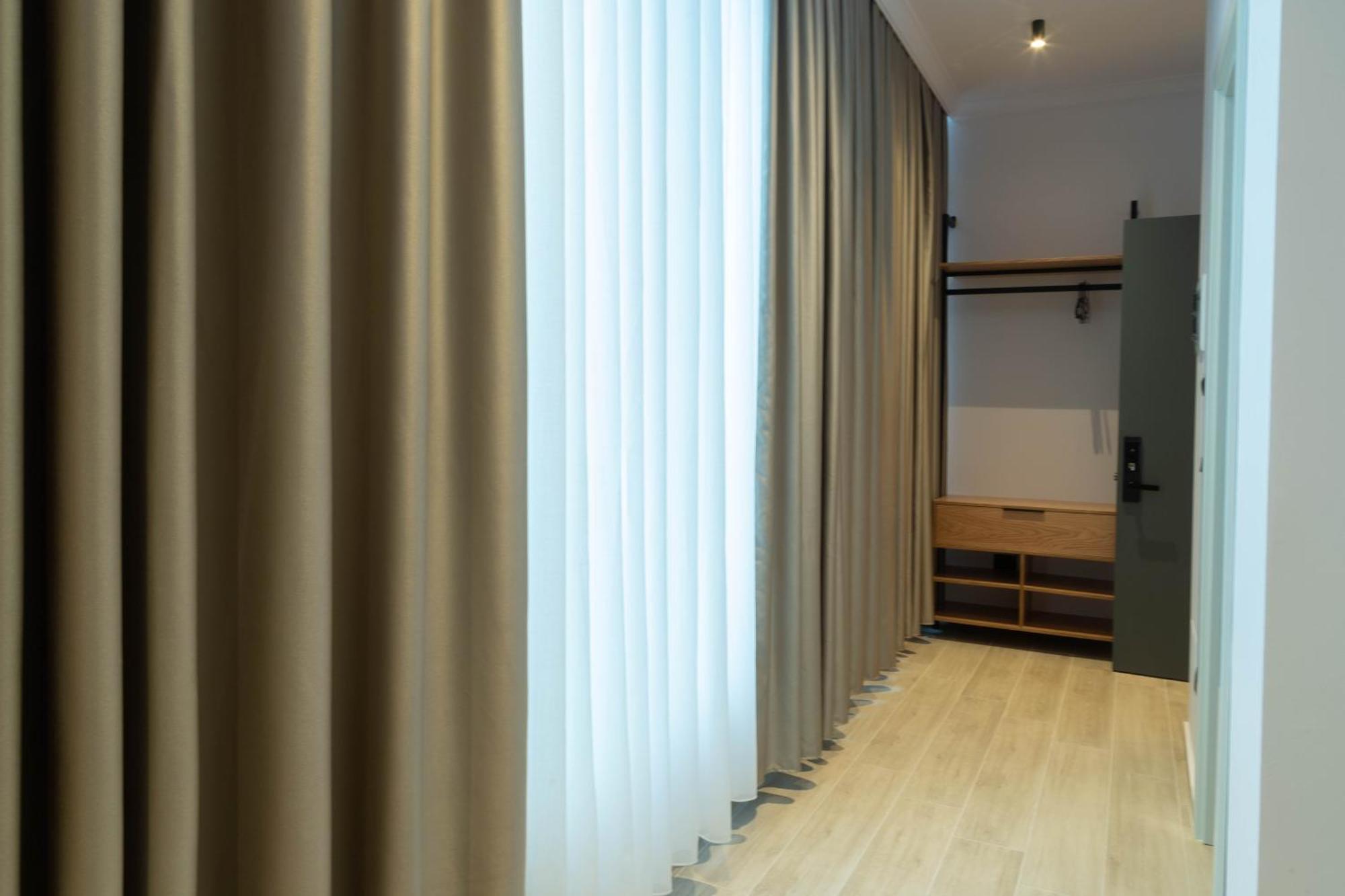 Amau Beach Rooms ドゥラス エクステリア 写真